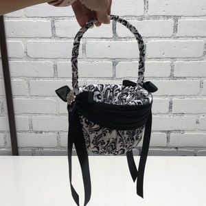 Flower Girl Basket - Black / White Damask (New)